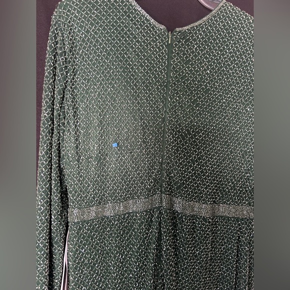 *Flawed Mac Duggal 5056 NWT Beaded High Neck Long Sleeve Gown With Detailed Belt - Picture 10 of 11